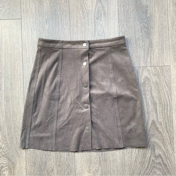 Aritzia Wilfred Free Centinela Mini Skirt Faux Suede Button Grey Size 6 - Picture 2 of 12